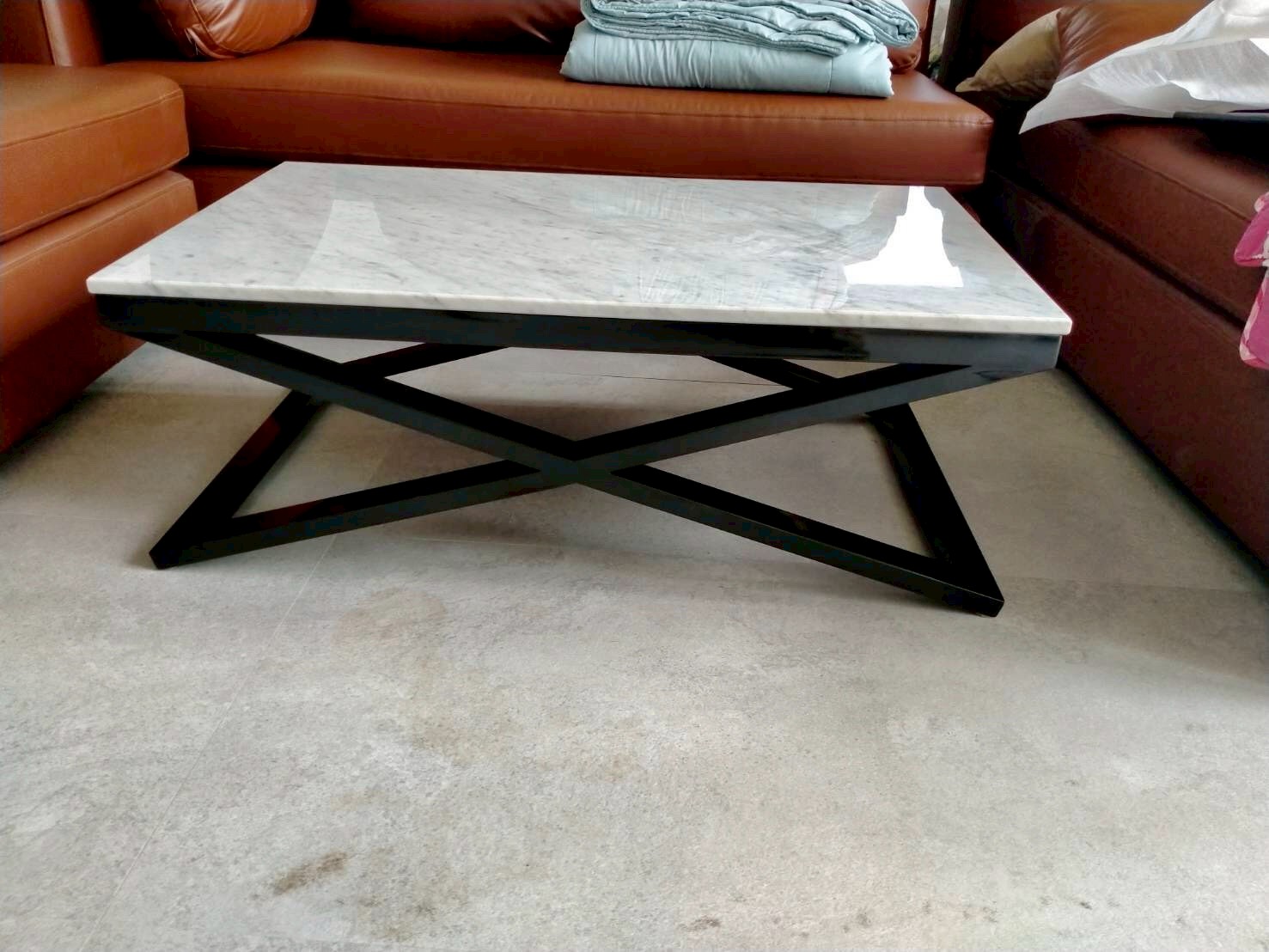 stainless-steel-table